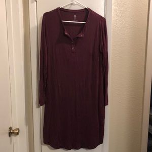 Gently used Kindred Bravely long sleeve Maternity nightgown. Size XL.